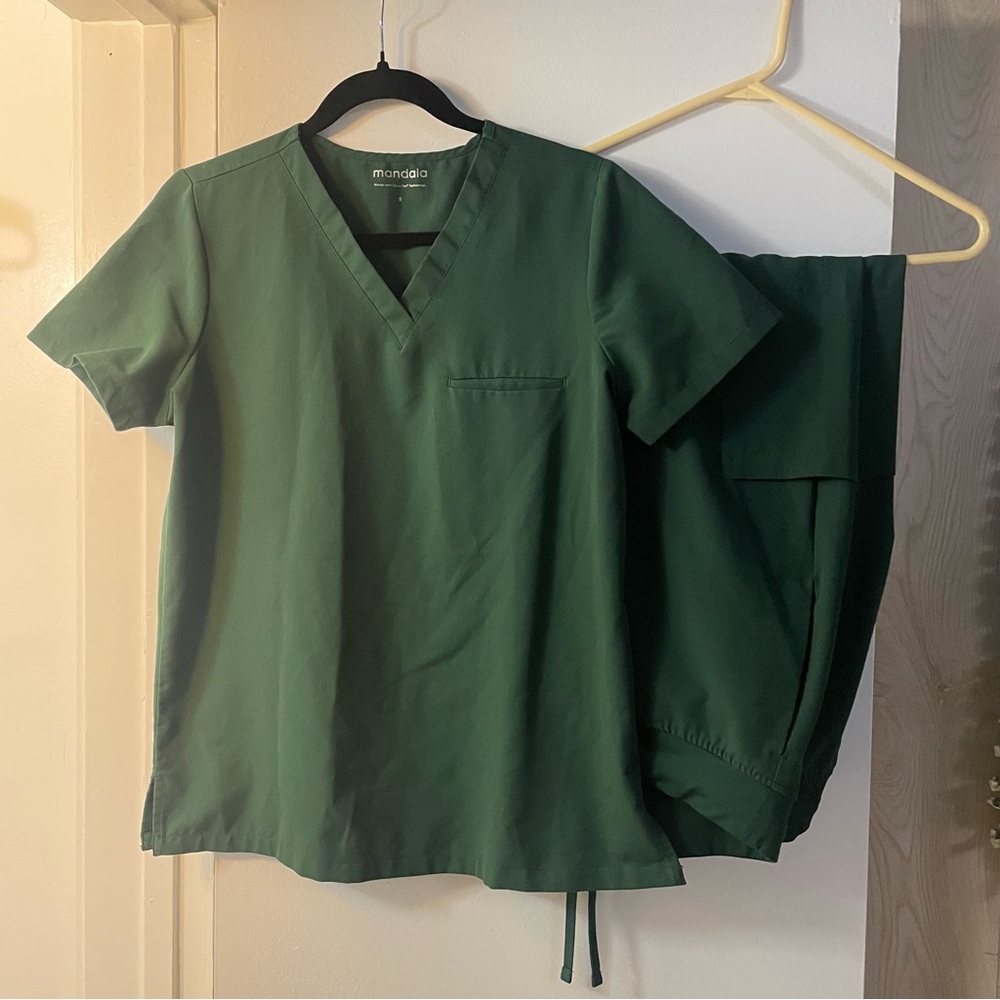 Mandala Scrub Set “Midnight Green”